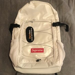 Supreme fw17 backpack white